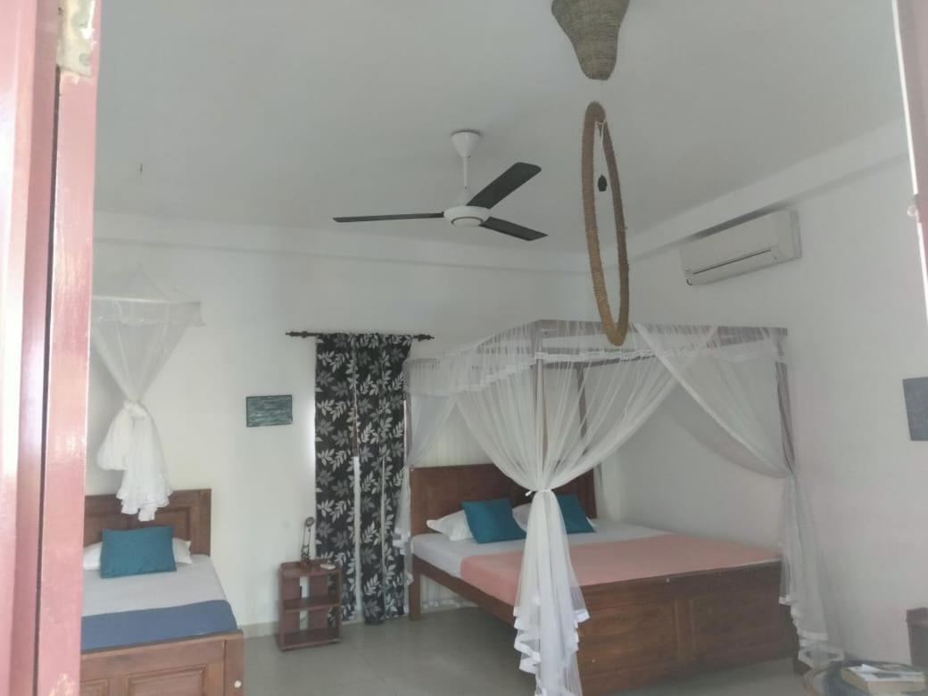 The Swiss Lankan Ahangama Quarto foto