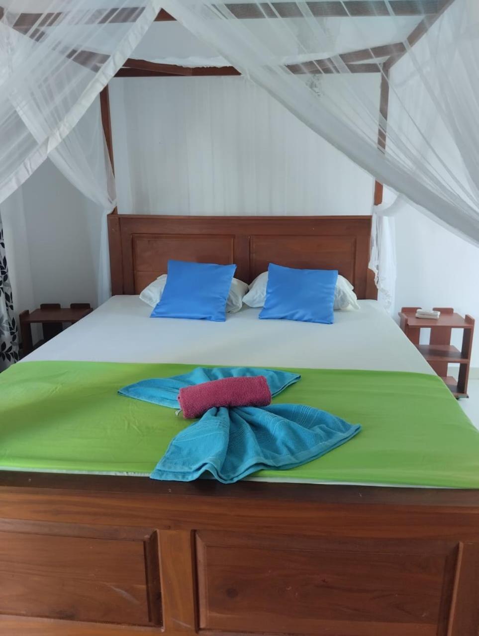 The Swiss Lankan Ahangama Quarto foto
